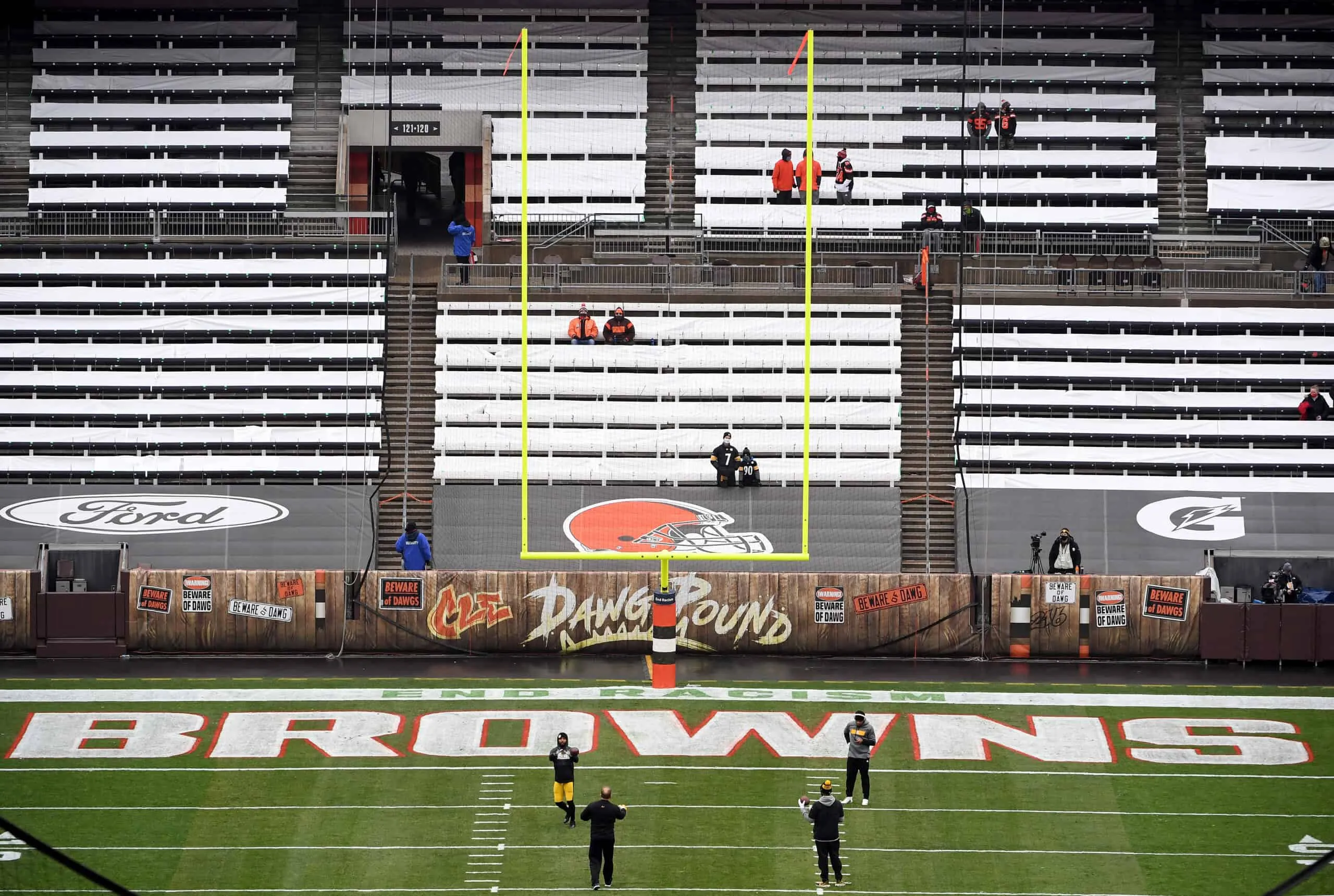 CLEVELAND, OHIO - JANUARY 03: Fans enter FirstEnergy Stadium before the game between the Cleveland Browns and the Pittsburgh Steelers on January 03, 2021 in Cleveland, Ohio.
