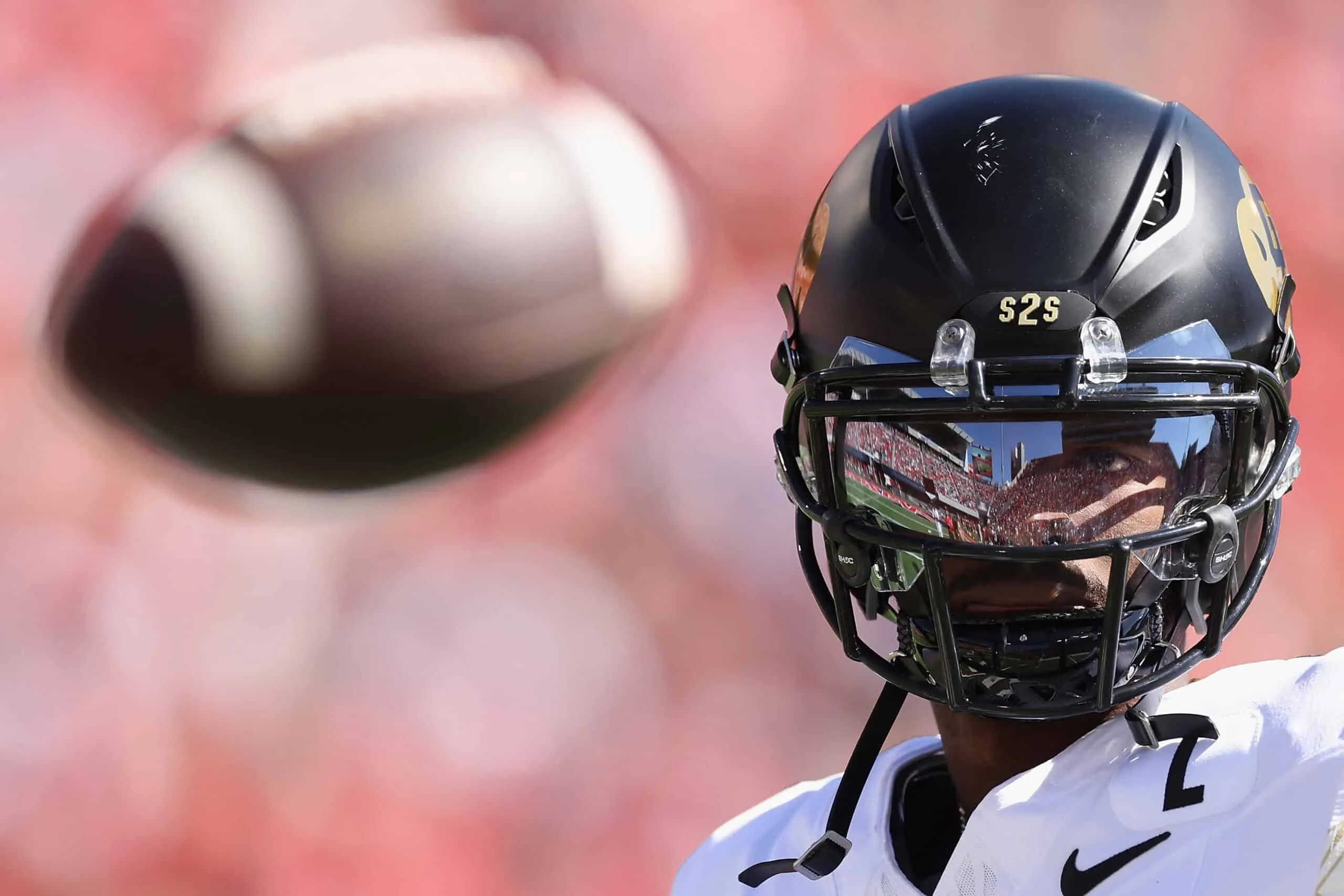 Browns Show First Look At Shedeur Sanders In Browns Jersey