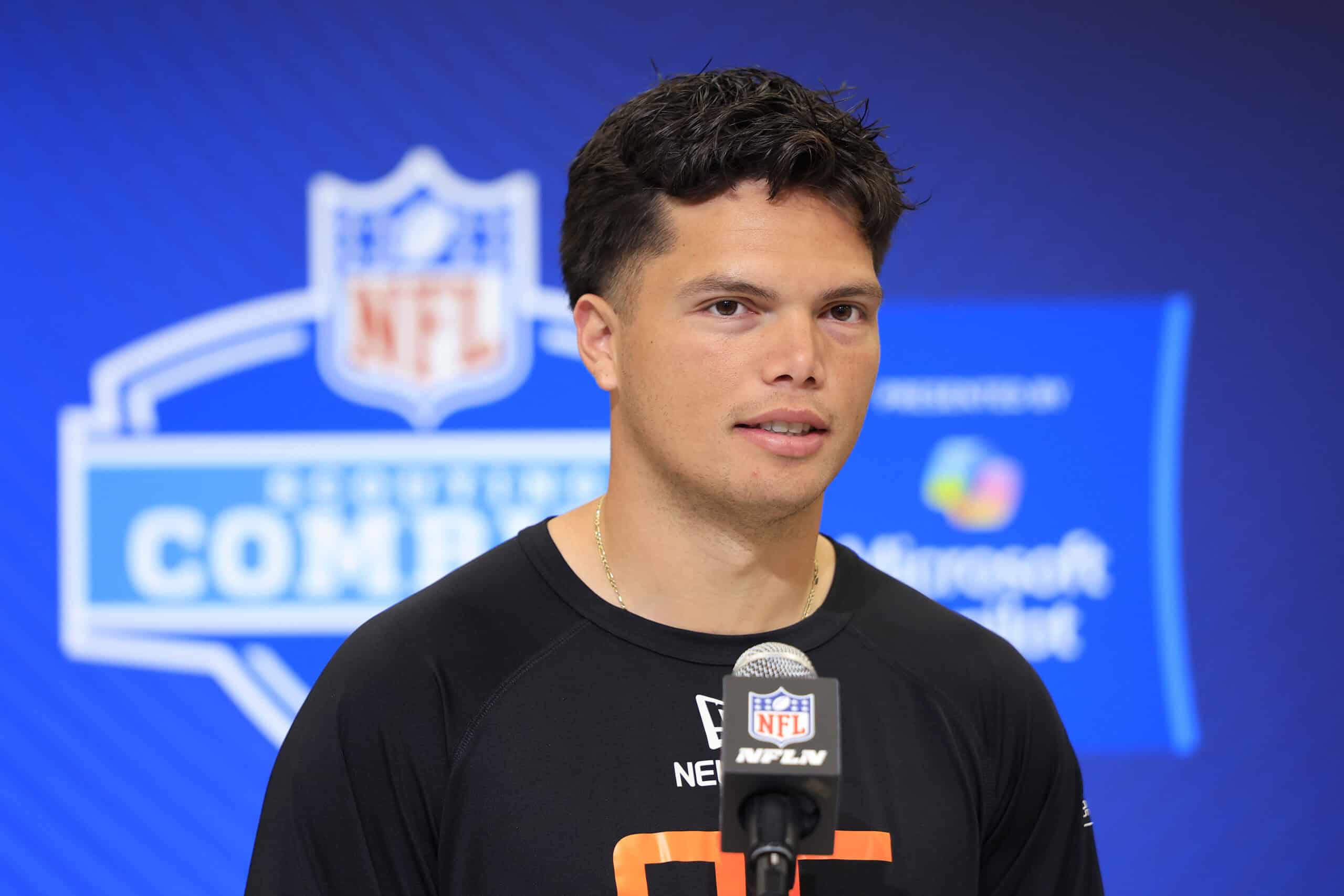 INDIANAPOLIS, INDIANA - FEBRUARY 28: Dillon Gabriel #QB05 of Oregon speaks to the media during the 2025 NFL Scouting Combine at Lucas Oil Stadium on February 28, 2025 in Indianapolis, Indiana.