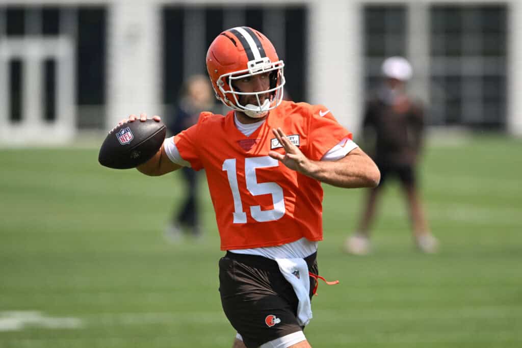 BEREA, OHIO - JUNE 04: Joe Flacco #15 of the Cleveland Browns throws a pass during Cleveland Browns OTA offseason workouts at CrossCountry Mortgage Campus on June 04, 2025 in Berea, Ohio.