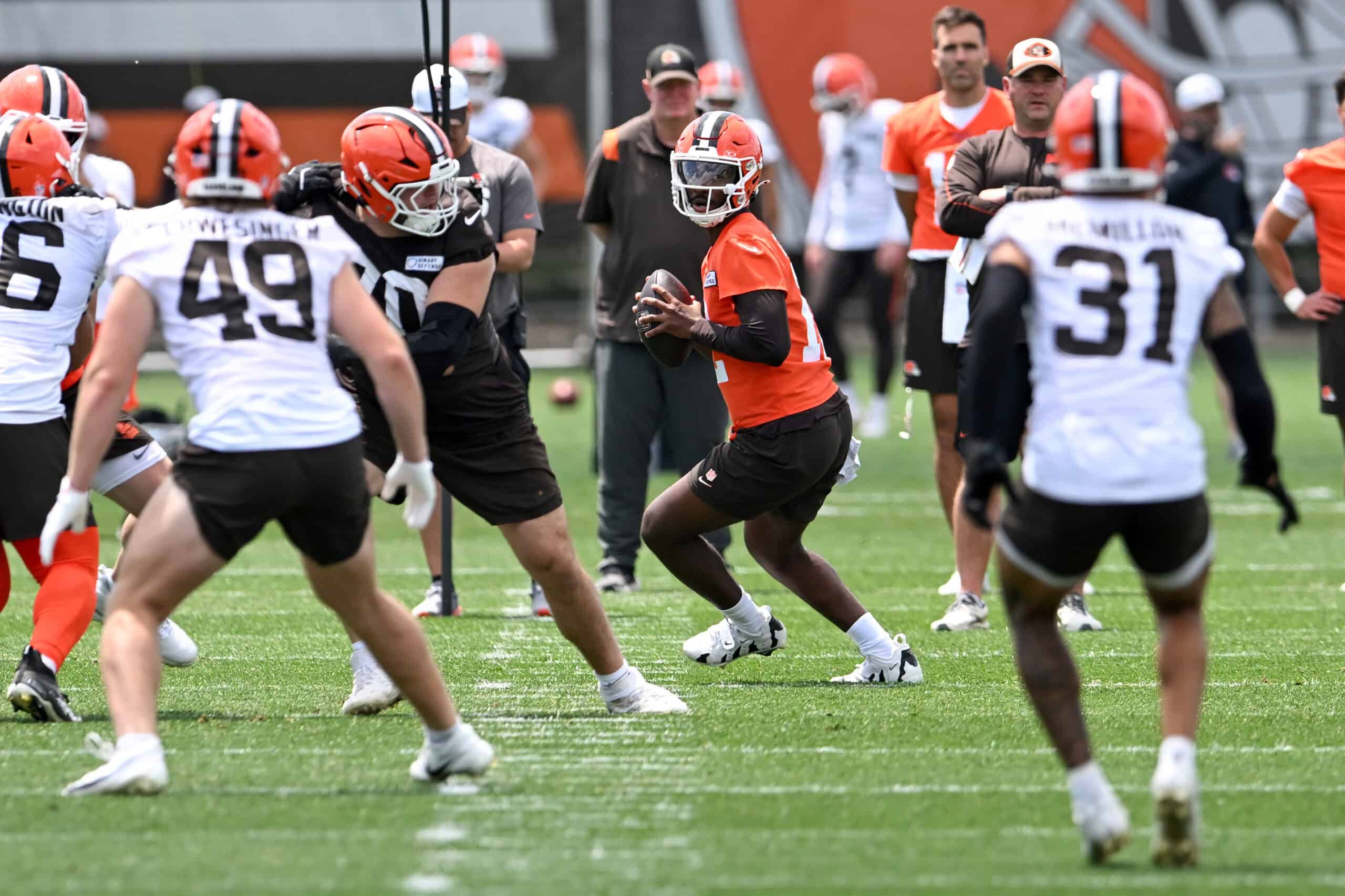 BEREA, OHIO - JUNE 10: Shedeur Sanders #12 of the Cleveland Browns runs a drill during Cleveland Browns mandatory minicamp at CrossCountry Mortgage Campus on June 10, 2025 in Berea, Ohio.