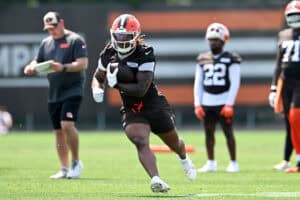 BEREA, OHIO - JUNE 11: Quinshon Judkins #10 of the Cleveland Browns runs a drill during Cleveland Browns mandatory minicamp at CrossCountry Mortgage Campus on June 11, 2025 in Berea, Ohio.