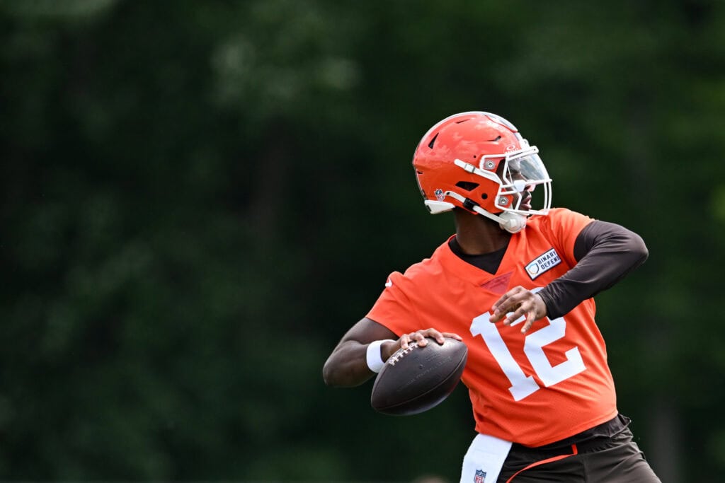 BEREA, OHIO - JUNE 10: Shedeur Sanders #12 of the Cleveland Browns throws a pass during Cleveland Browns mandatory minicamp at CrossCountry Mortgage Campus on June 10, 2025 in Berea, Ohio.