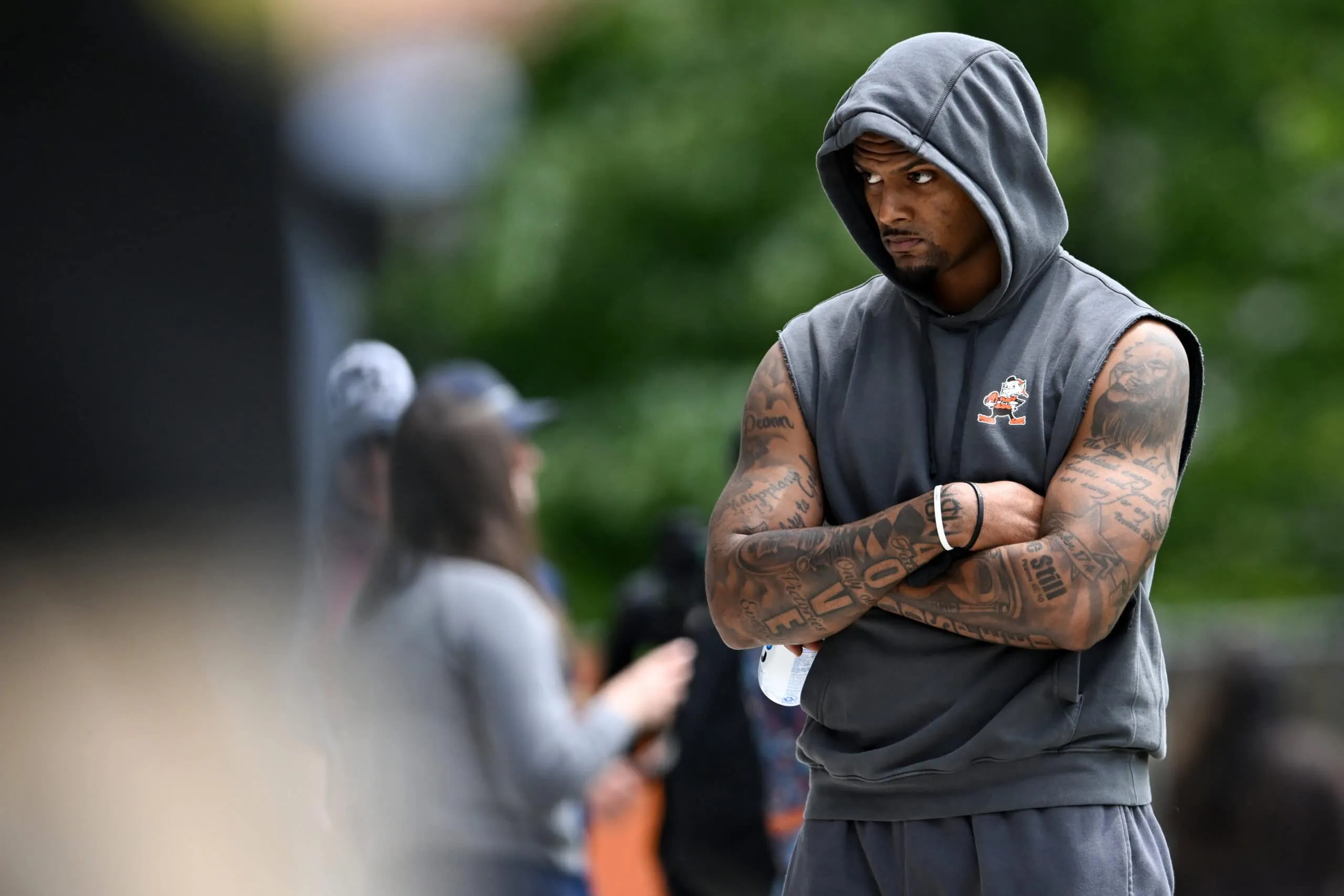 BEREA, OHIO - JUNE 10: Deshaun Watson #4 of the Cleveland Browns looks on during Cleveland Browns mandatory minicamp at CrossCountry Mortgage Campus on June 10, 2025 in Berea, Ohio.