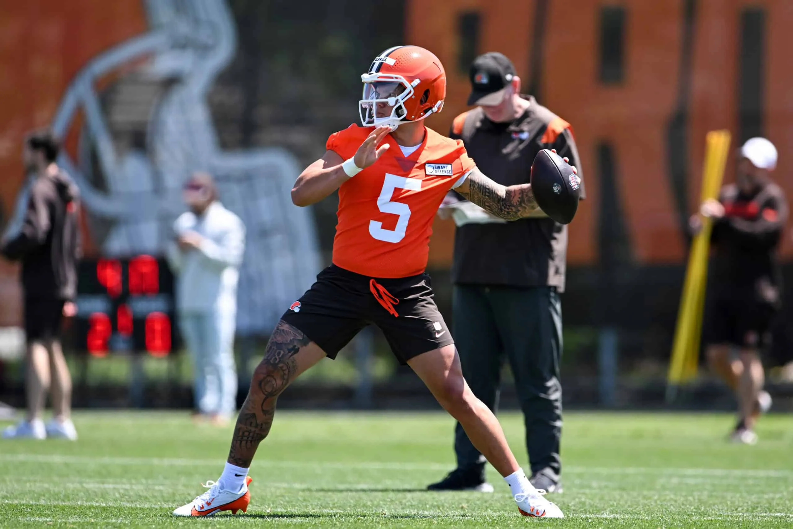 BEREA, OHIO - MAY 10: Dillon Gabriel #5 of the Cleveland Browns throws a pass during rookie minicamp at CrossCountry Mortgage Campus on May 10, 2025 in Berea, Ohio.