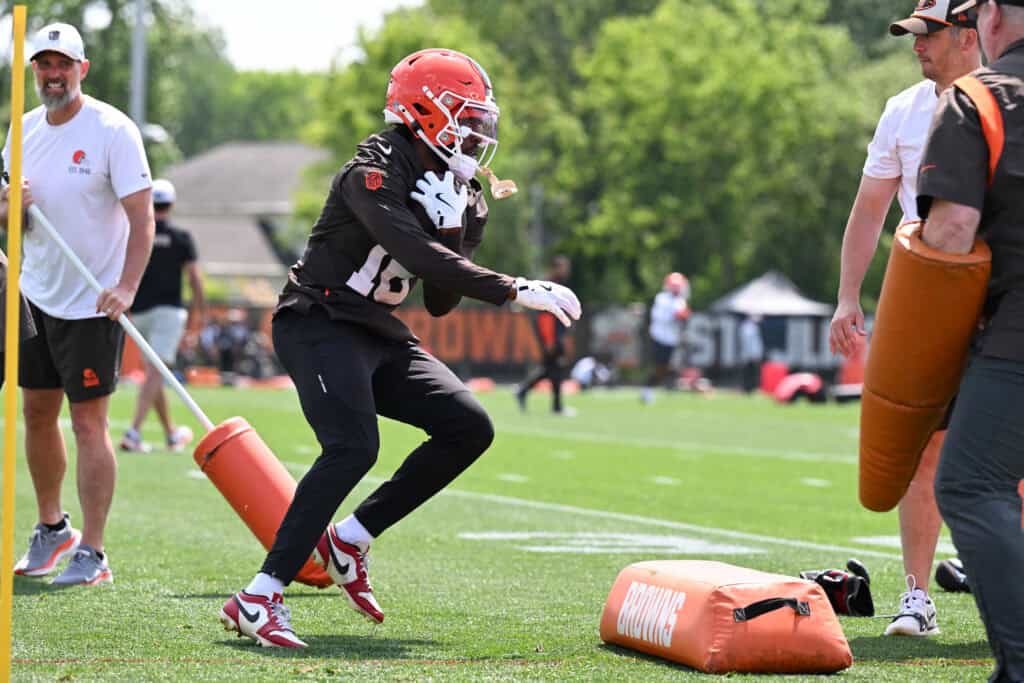 BEREA, OHIO - JUNE 10: Diontae Johnson #16 of the Cleveland Browns runs a drill during Cleveland Browns mandatory minicamp at CrossCountry Mortgage Campus on June 10, 2025 in Berea, Ohio.