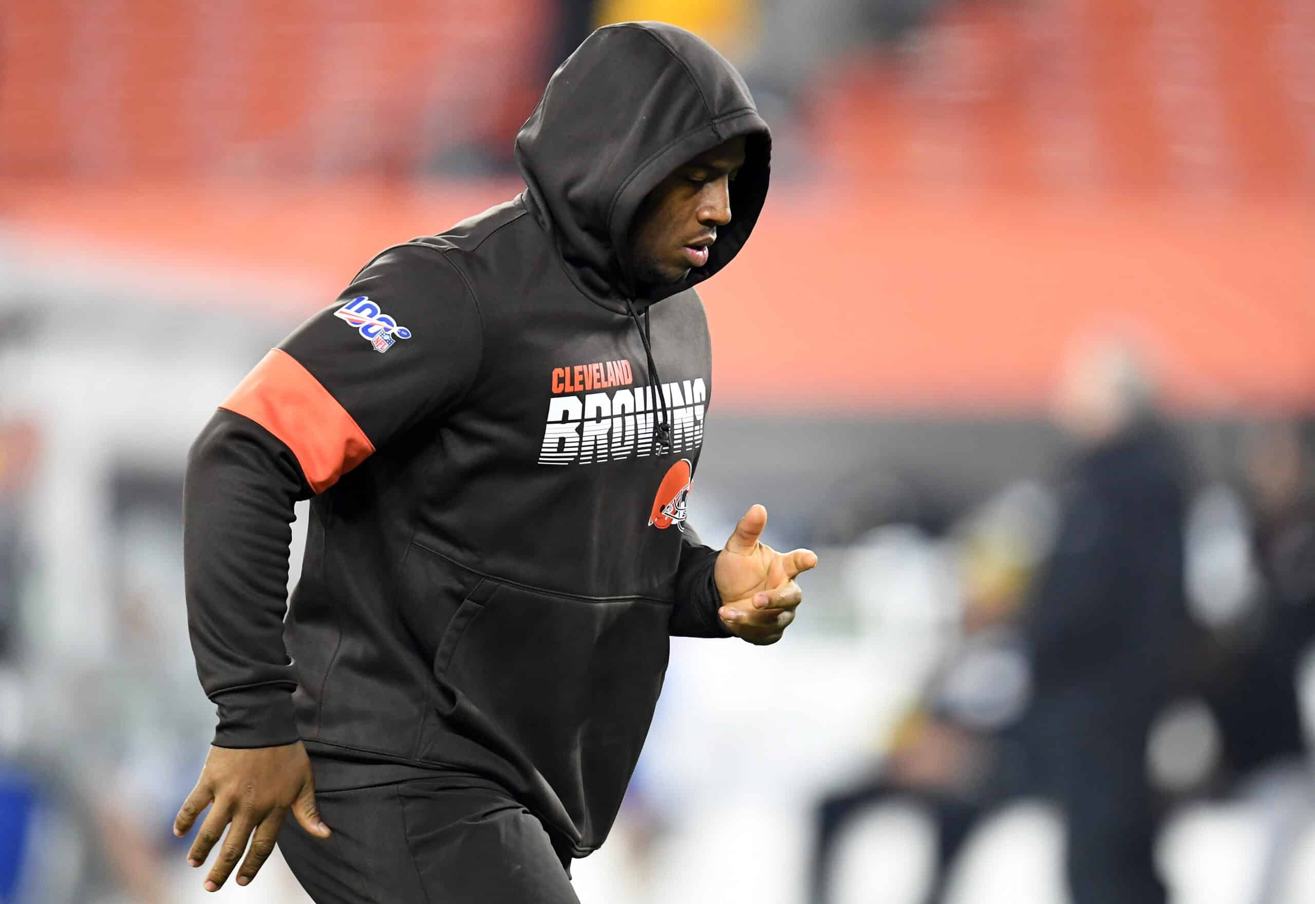 CLEVELAND, OHIO - NOVEMBER 14: Running back Nick Chubb #24 of the Cleveland Browns warms up before the game against the Pittsburgh Steelers at FirstEnergy Stadium on November 14, 2019 in Cleveland, Ohio.