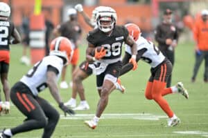 BEREA, OHIO - JULY 25: Running back Ahmani Marshall #39 of the Cleveland Browns runs a play during training camp at CrossCountry Mortgage Campus on July 25, 2025 in Berea, Ohio.