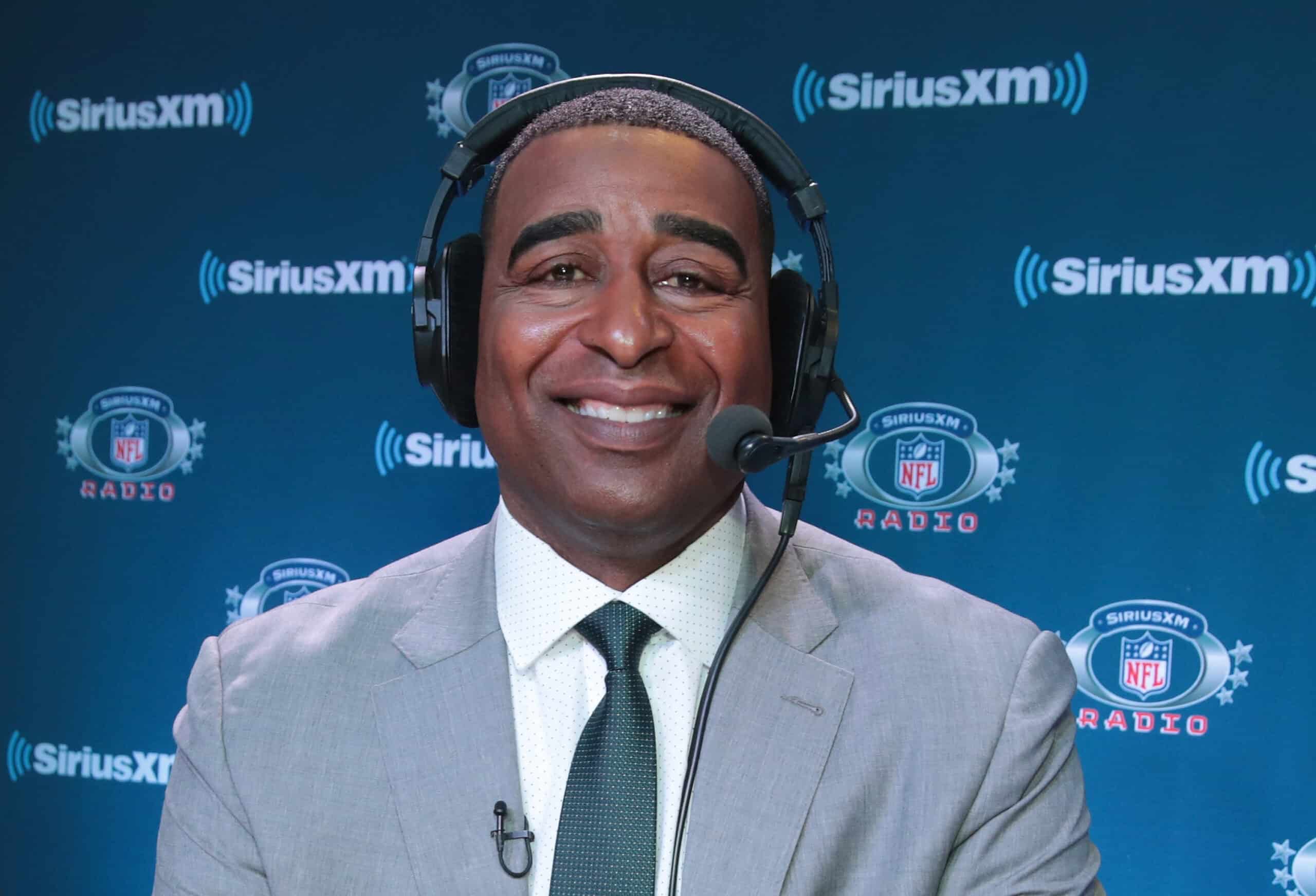 BLOOMINGTON, MN - FEBRUARY 01: Former NFL player and NFL Hall of Fame player Cris Carter attends SiriusXM at Super Bowl LII Radio Row at the Mall of America on February 1, 2018 in Bloomington, Minnesota.