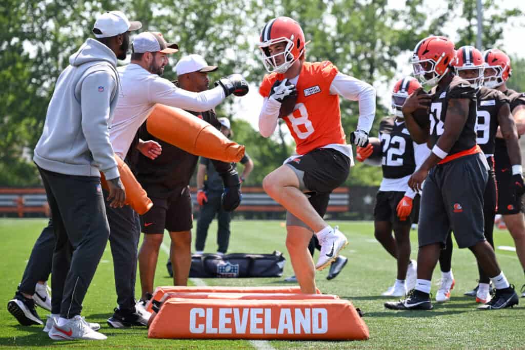 BEREA, OHIO - JUNE 11: Kenny Pickett #8 of the Cleveland Browns runs a drill during Cleveland Browns mandatory minicamp at CrossCountry Mortgage Campus on June 11, 2025 in Berea, Ohio.