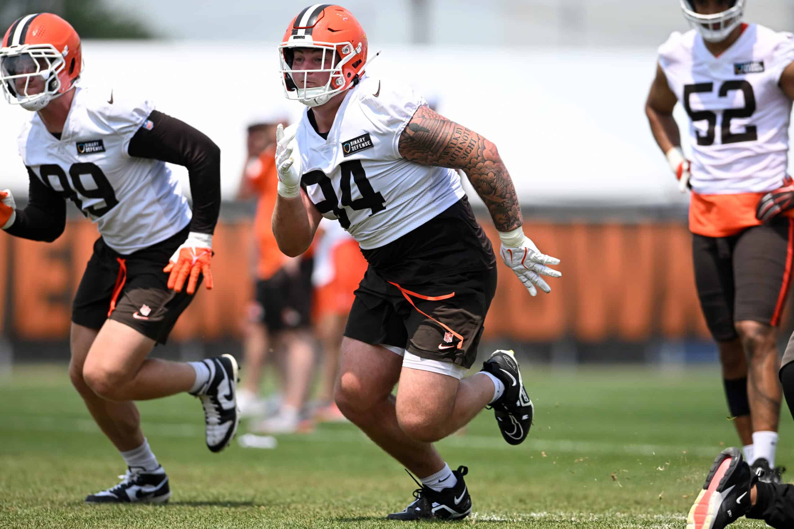 BEREA, OHIO - JUNE 04: Mason Graham #94 of the Cleveland Browns runs a drill during Cleveland Browns OTA offseason workouts at CrossCountry Mortgage Campus on June 04, 2025 in Berea, Ohio.