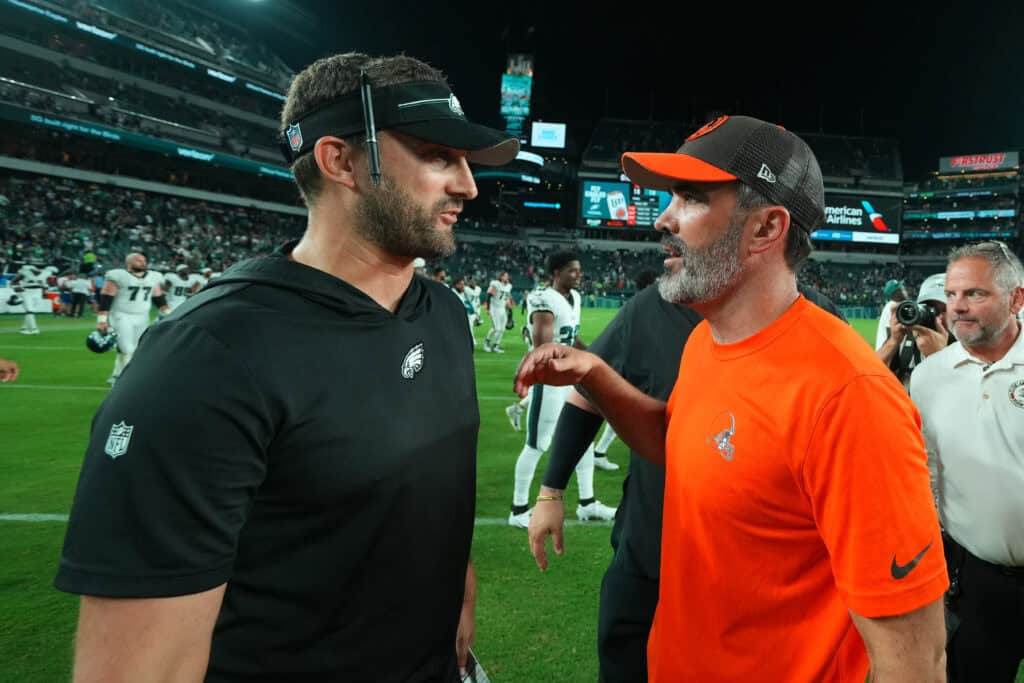 PHILADELPHIA, PENNSYLVANIA - AUGUST 17: Head coach Nick Sirianni and the Philadelphia Eagles talks to head coach Kevin Stefanski of the Cleveland Browns after the preseason game at Lincoln Financial Field on August 17, 2023 in Philadelphia, Pennsylvania. The Browns tied the Eagles 18-18.