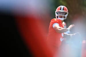 BEREA, OHIO - JUNE 11: Dillon Gabriel #5 of the Cleveland Browns throws a pass during Cleveland Browns mandatory minicamp at CrossCountry Mortgage Campus on June 11, 2025 in Berea, Ohio.