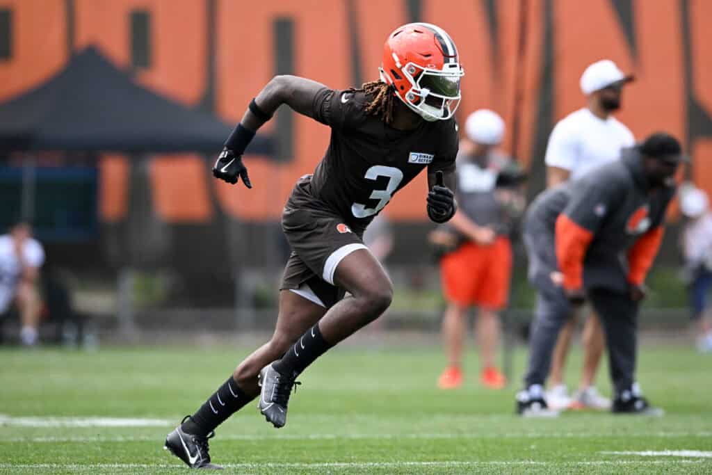 BEREA, OHIO - JUNE 04: Jerry Jeudy #3 of the Cleveland Browns runs a drill during Cleveland Browns OTA offseason workouts at CrossCountry Mortgage Campus on June 04, 2025 in Berea, Ohio.