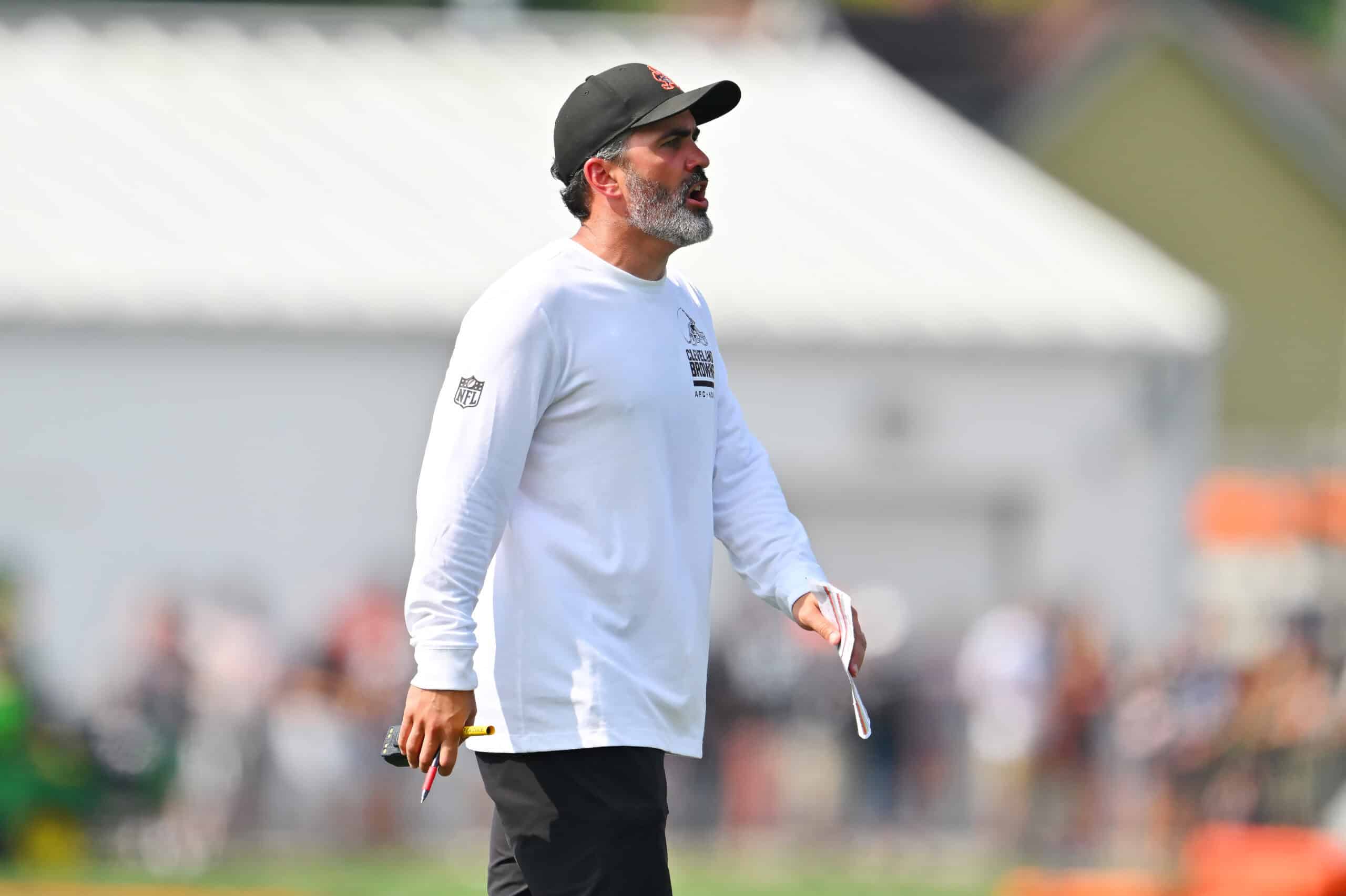 BEREA, OHIO - JULY 26: Head coach Kevin Stefanski of the Cleveland Browns yells to his players during training camp at CrossCountry Mortgage Campus on July 26, 2025 in Berea, Ohio.