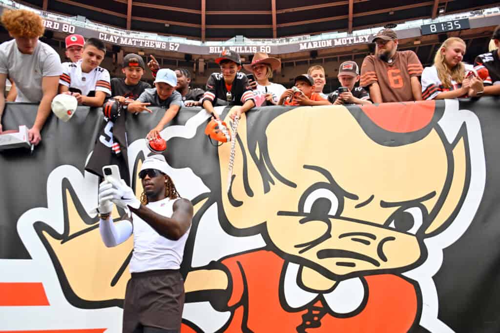 CLEVELAND, OHIO - AUGUST 23: Wide receiver Jerry Jeudy #3 of the Cleveland Browns signs autographs before a NFL Preseason 2025 game between Los Angeles Rams and Cleveland Browns at Huntington Bank Field on August 23, 2025 in Cleveland, Ohio.