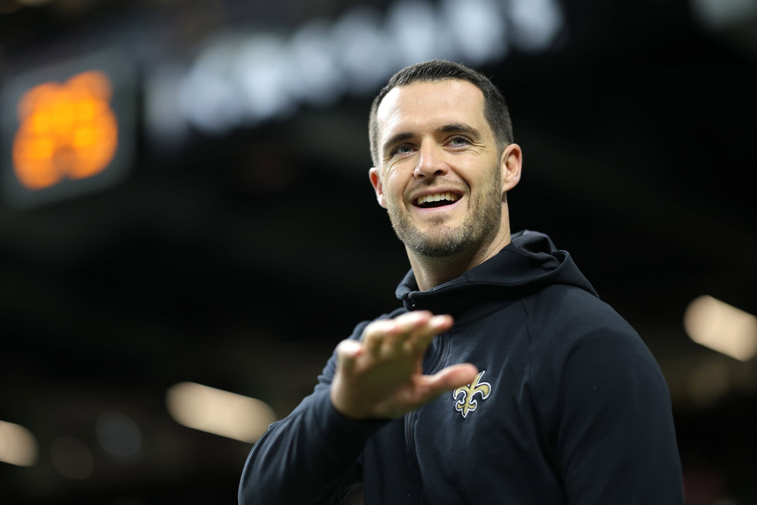 Derek Carr Sends Confident Message About Shedeur Sanders