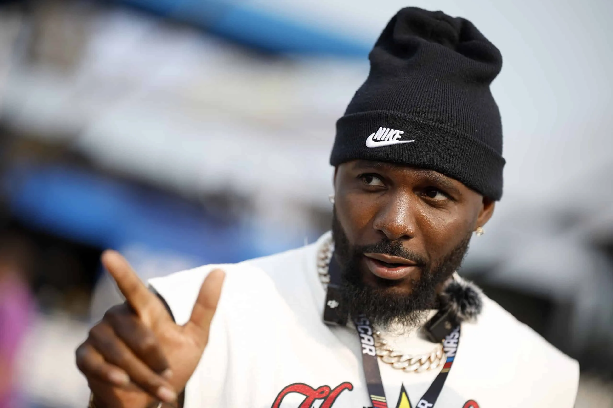Dez Bryant Sends 2-Word Message To Shedeur Sanders