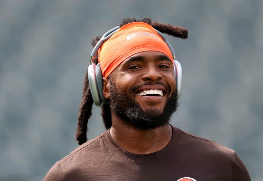 PHILADELPHIA, PENNSYLVANIA - AUGUST 16: Diontae Johnson #16 of the Cleveland Browns walks on the field before the NFL Preseason 2025 game between Cleveland Browns and Philadelphia Eagles at Lincoln Financial Field on August 16, 2025 in Philadelphia, Pennsylvania.