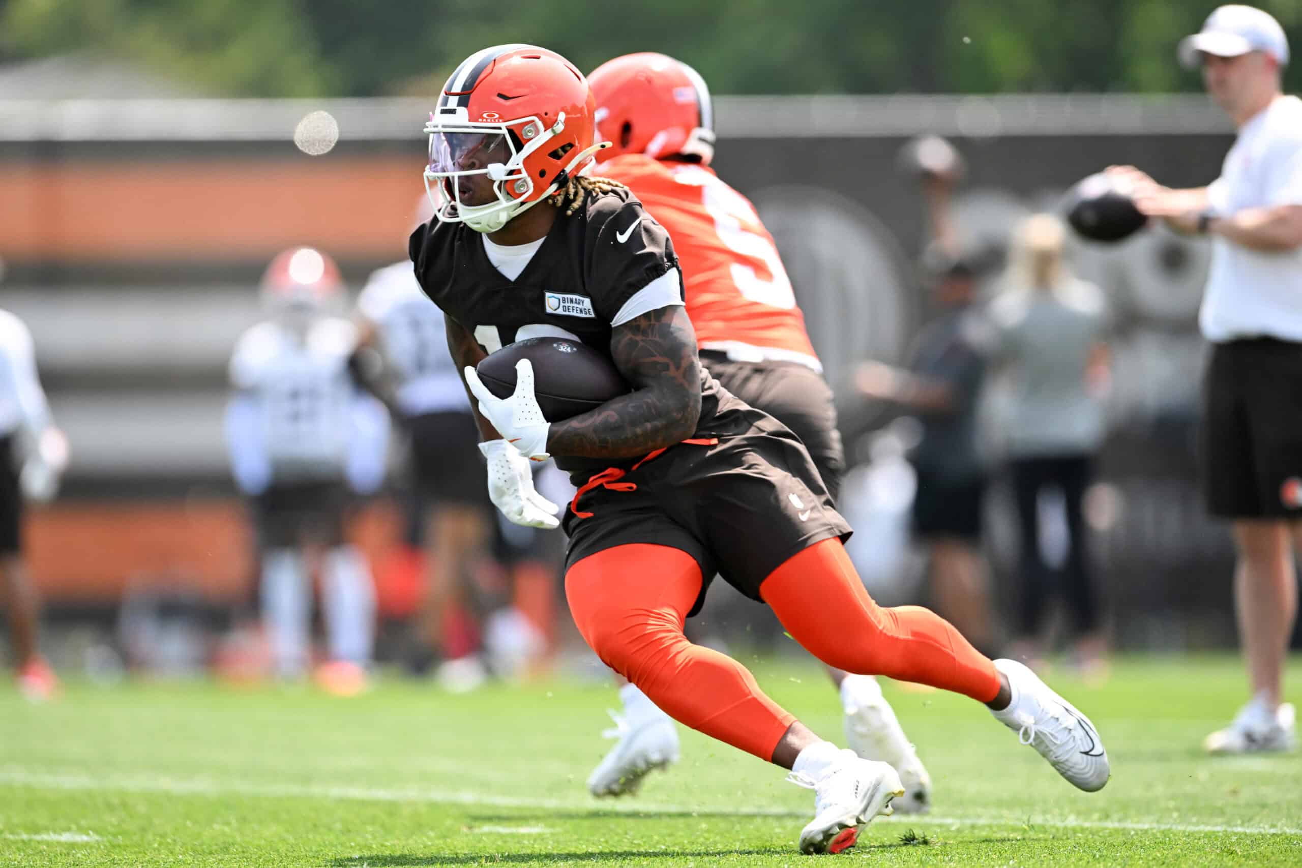 BEREA, OHIO - JUNE 04: Quinshon Judkins #10 of the Cleveland Browns runs a drill during Cleveland Browns OTA offseason workouts at CrossCountry Mortgage Campus on June 04, 2025 in Berea, Ohio.