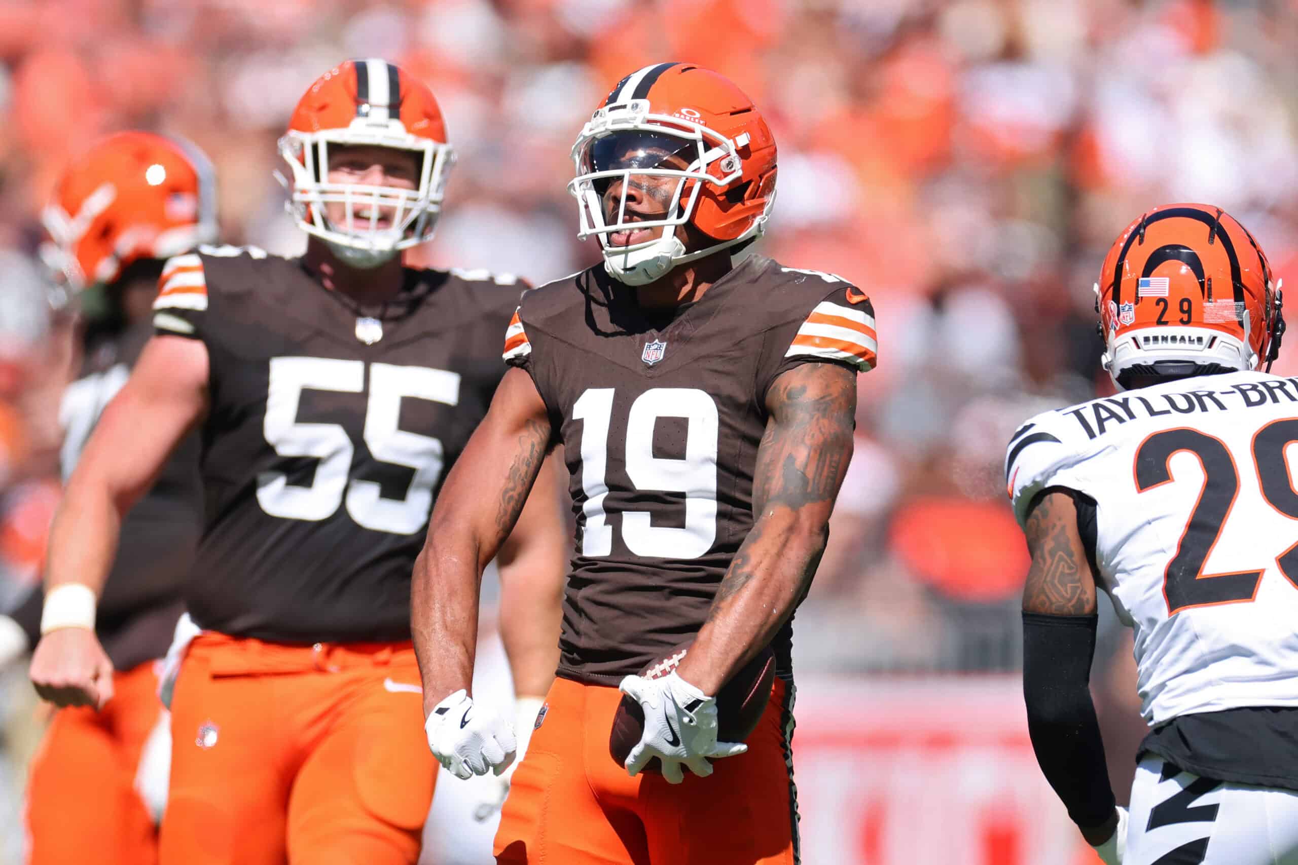 CLEVELAND, OHIO - SEPTEMBER 07: Cedric Tillman #19 of the Cleveland Browns celebrates a first down during the third quarter against the Cincinnati Bengals during the game at Huntington Bank Field on September 07, 2025 in Cleveland, Ohio.