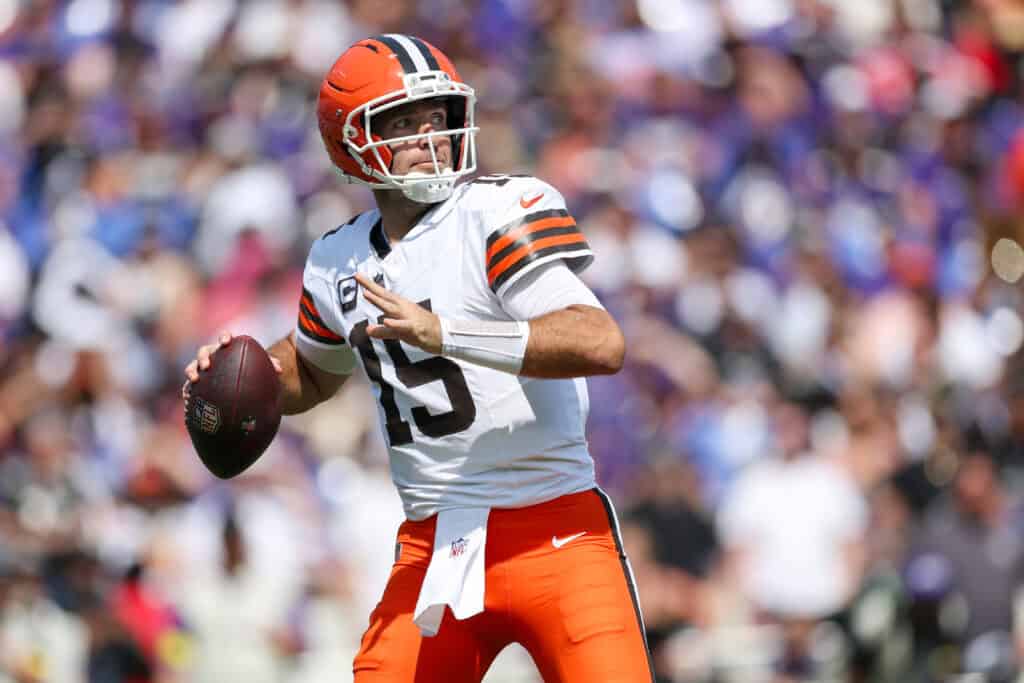 BALTIMORE, MARYLAND - SEPTEMBER 14: Joe Flacco #15 of the Cleveland Browns throws a pass during the first quarter against the Baltimore Ravens at M&T Bank Stadium on September 14, 2025 in Baltimore, Maryland.