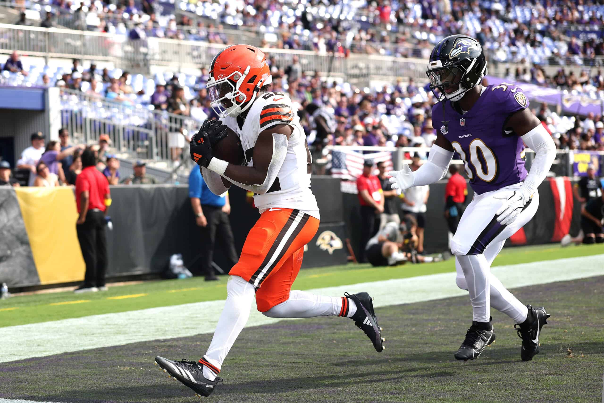 BALTIMORE, MARYLAND - SEPTEMBER 14: Dylan Sampson #22 of the Cleveland Browns catches a ball in the end zone during the game against the Baltimore Ravens at M&T Bank Stadium on September 14, 2025 in Baltimore, Maryland.
