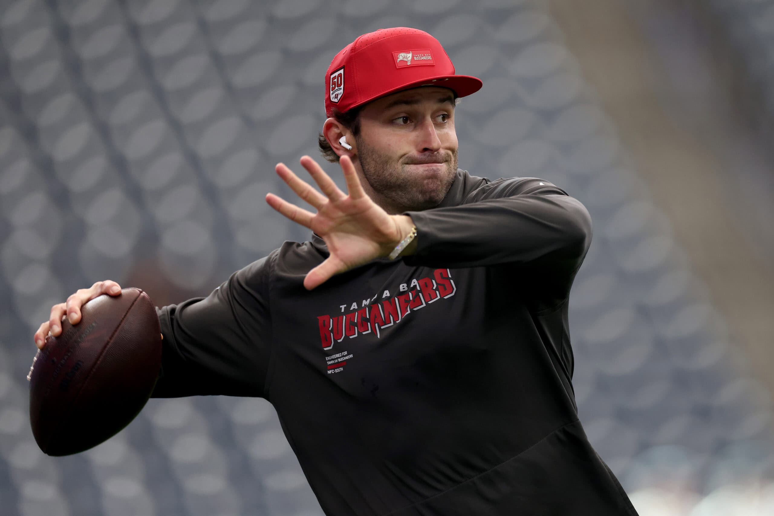 HOUSTON, TEXAS - SEPTEMBER 15: Baker Mayfield #6 of the Tampa Bay Buccaneers warms up prior to the game against the Houston Texans at NRG Stadium on September 15, 2025 in Houston, Texas.
