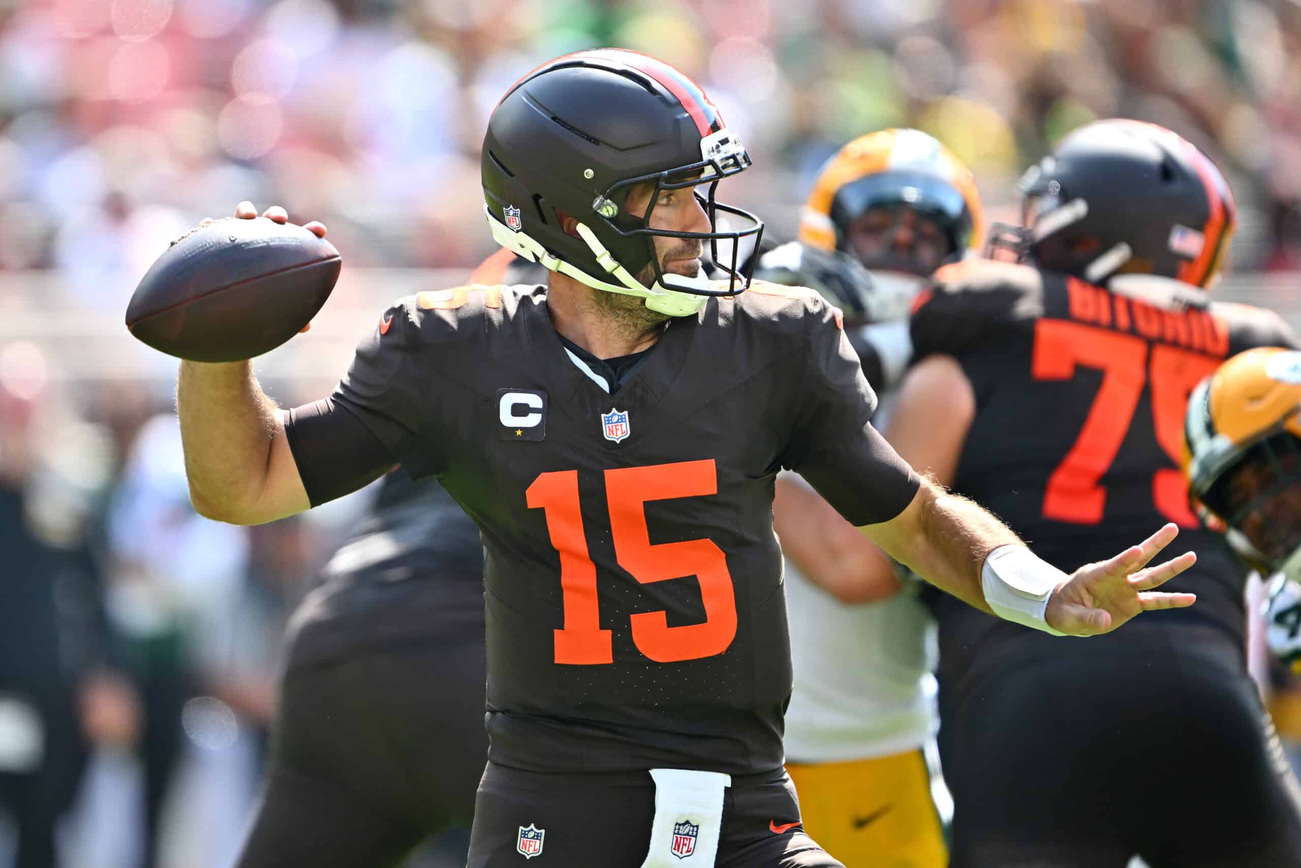 CLEVELAND, OHIO - SEPTEMBER 21: Joe Flacco #15 of the Cleveland Browns passes during the second quarter against the Green Bay Packers at Huntington Bank Field on September 21, 2025 in Cleveland, Ohio.