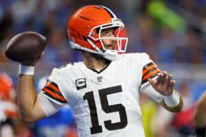 DETROIT, MICHIGAN - SEPTEMBER 28: Joe Flacco #15 of the Cleveland Browns throws a pass during the second quarter against the Detroit Lions at Ford Field on September 28, 2025 in Detroit, Michigan.