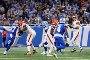 DETROIT, MICHIGAN - SEPTEMBER 28: Joe Flacco #15 of the Cleveland Browns looks to pass the ball during the third quarter against the Detroit Lions at Ford Field on September 28, 2025 in Detroit, Michigan.