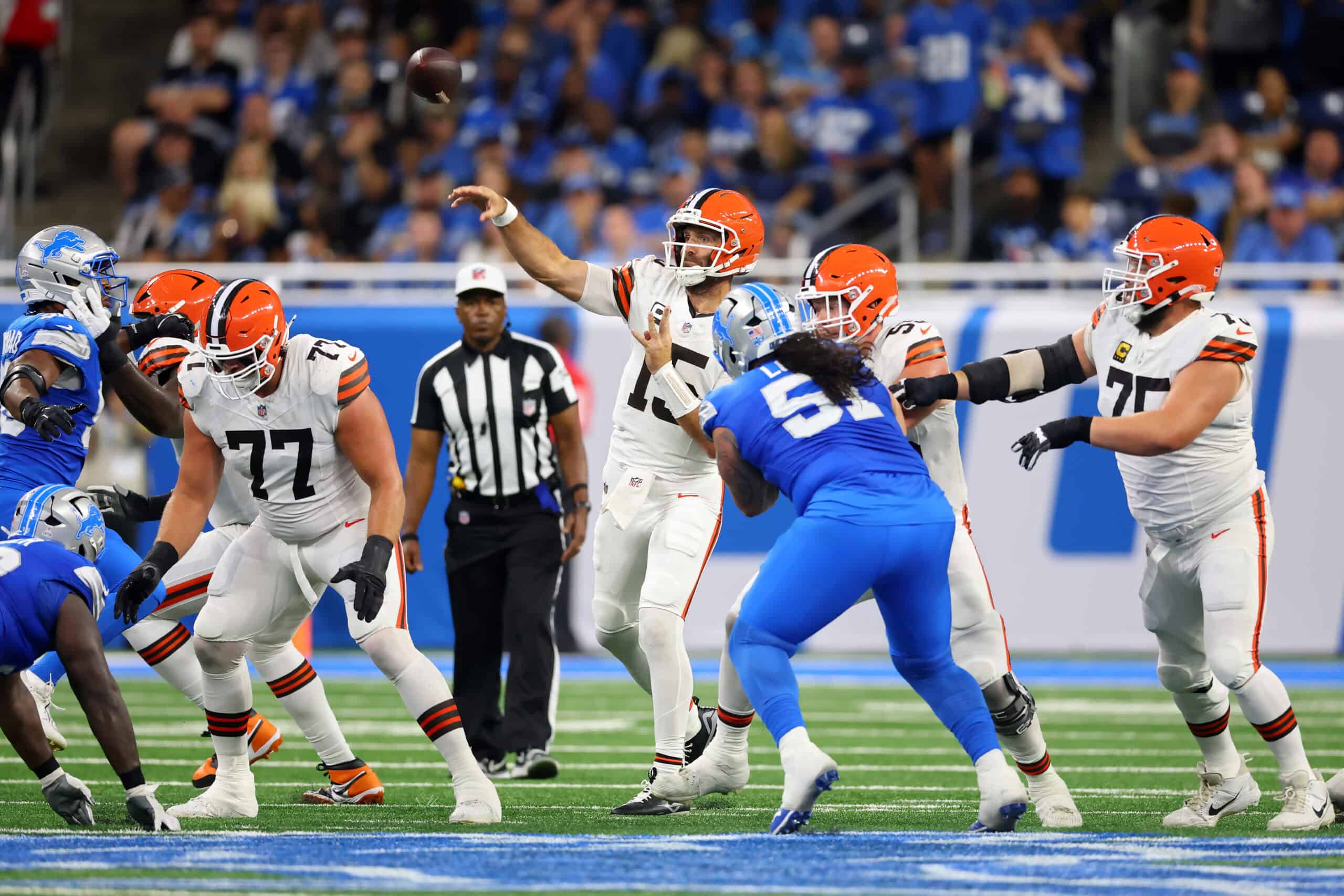 DETROIT, MICHIGAN - SEPTEMBER 28: Joe Flacco #15 of the Cleveland Browns throws a pass during the third quarter against the Detroit Lions at Ford Field on September 28, 2025 in Detroit, Michigan.