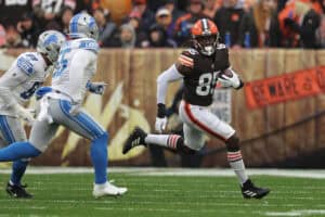 CLEVELAND, OHIO - NOVEMBER 21: David Njoku #85 of the Cleveland Browns plays against the Detroit Lions at FirstEnergy Stadium on November 21, 2021 in Cleveland, Ohio.