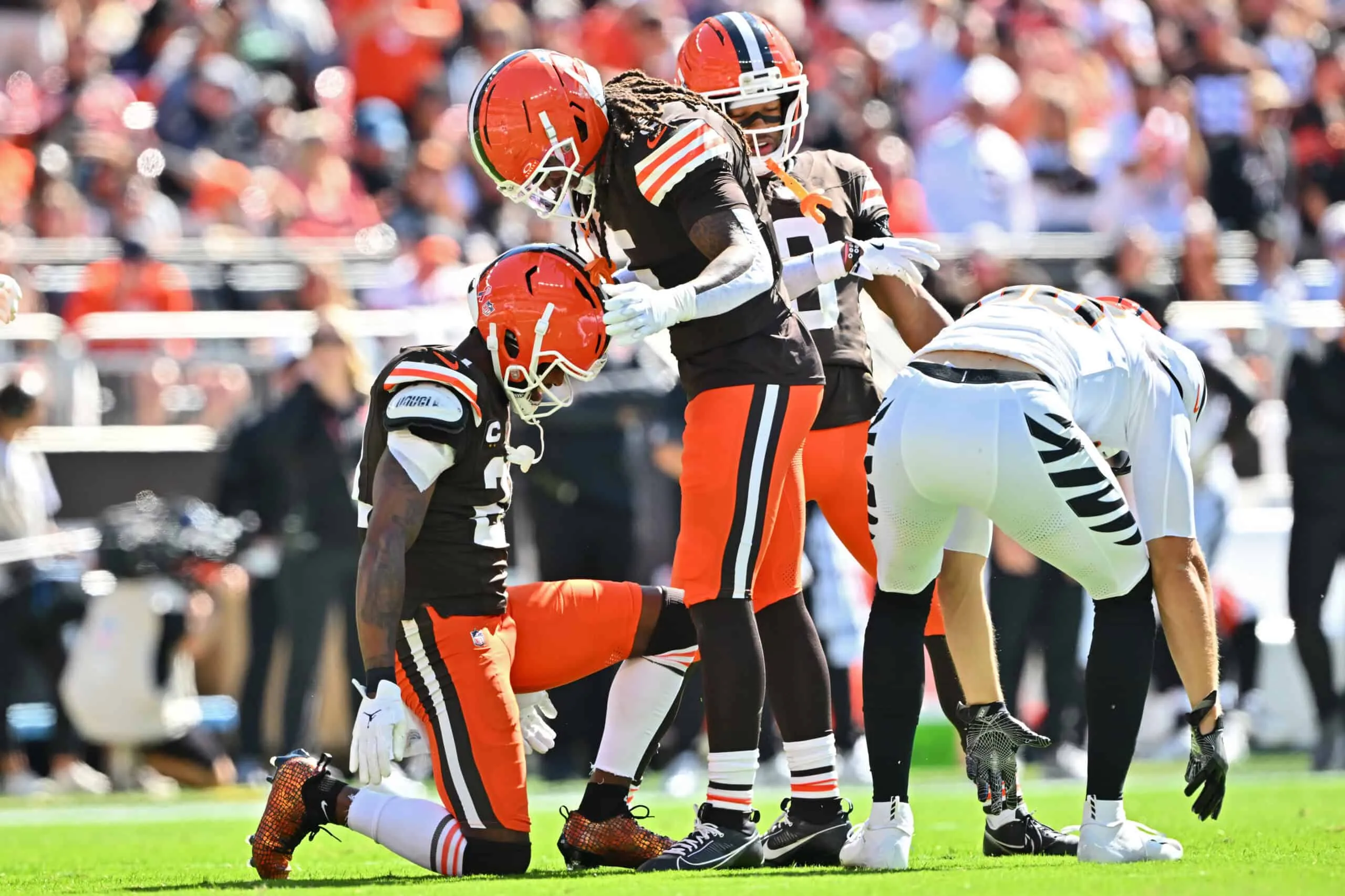 CLEVELAND, OHIO - SEPTEMBER 07: Denzel Ward #21 of the Cleveland Browns react after a play during the third quarter against the Cincinnati Bengals during the game at Huntington Bank Field on September 07, 2025 in Cleveland, Ohio.