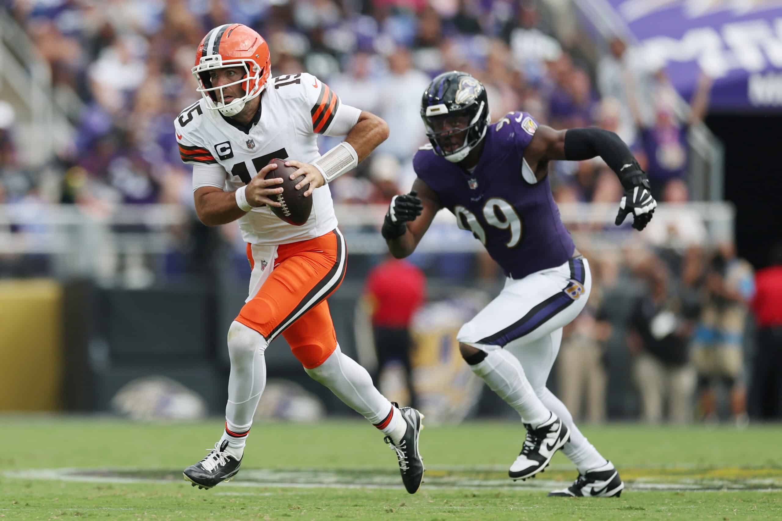 BALTIMORE, MARYLAND - SEPTEMBER 14: Joe Flacco #15 of the Cleveland Browns runs with the ball during the second half against the Baltimore Ravens at M&T Bank Stadium on September 14, 2025 in Baltimore, Maryland.