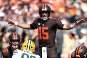 CLEVELAND, OHIO - SEPTEMBER 21: Joe Flacco #15 of the Cleveland Browns calls a play during the second quarter against the Green Bay Packers at Huntington Bank Field on September 21, 2025 in Cleveland, Ohio.