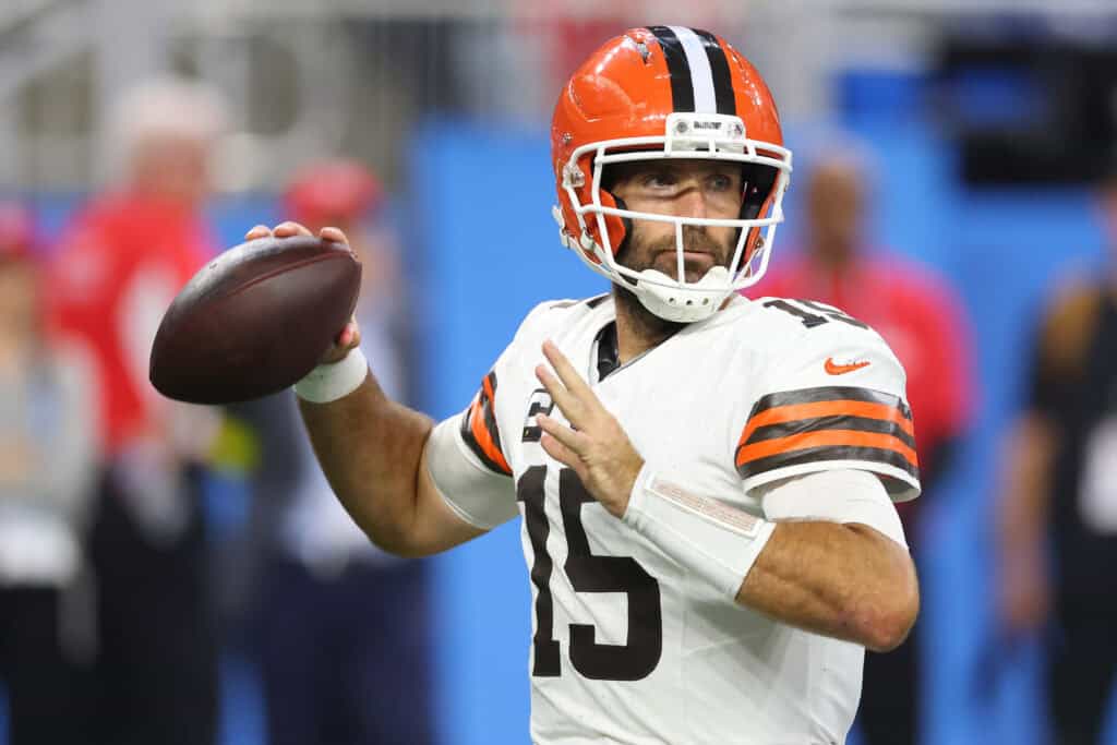 DETROIT, MICHIGAN - SEPTEMBER 28: Joe Flacco #15 of the Cleveland Browns plays against the Detroit Lions at Ford Field on September 28, 2025 in Detroit, Michigan.