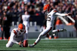 FOXBOROUGH, MASSACHUSETTS - OCTOBER 26: Andre Szmyt #25 of the Cleveland Browns kicks the extra point against the New England Patriots during the first quarter in the game at Gillette Stadium on October 26, 2025 in Foxborough, Massachusetts.