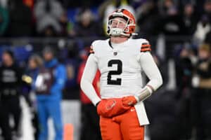 BALTIMORE, MARYLAND - JANUARY 04: Bailey Zappe #2 of the Cleveland Browns reacts after an incomplete pass thrown in the third quarter against the Baltimore Ravens at M&T Bank Stadium on January 04, 2025 in Baltimore, Maryland.