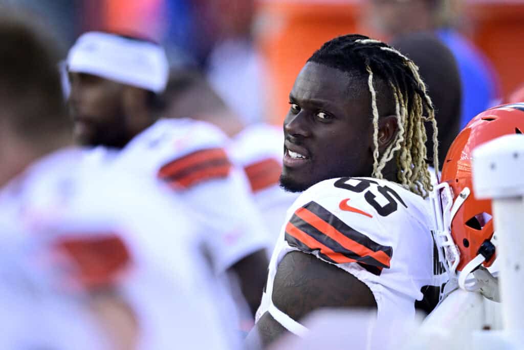 FOXBOROUGH, MASSACHUSETTS - OCTOBER 26: David Njoku #85 of the Cleveland Browns looks on during the fourth quarter in the game against the New England Patriots at Gillette Stadium on October 26, 2025 in Foxborough, Massachusetts.