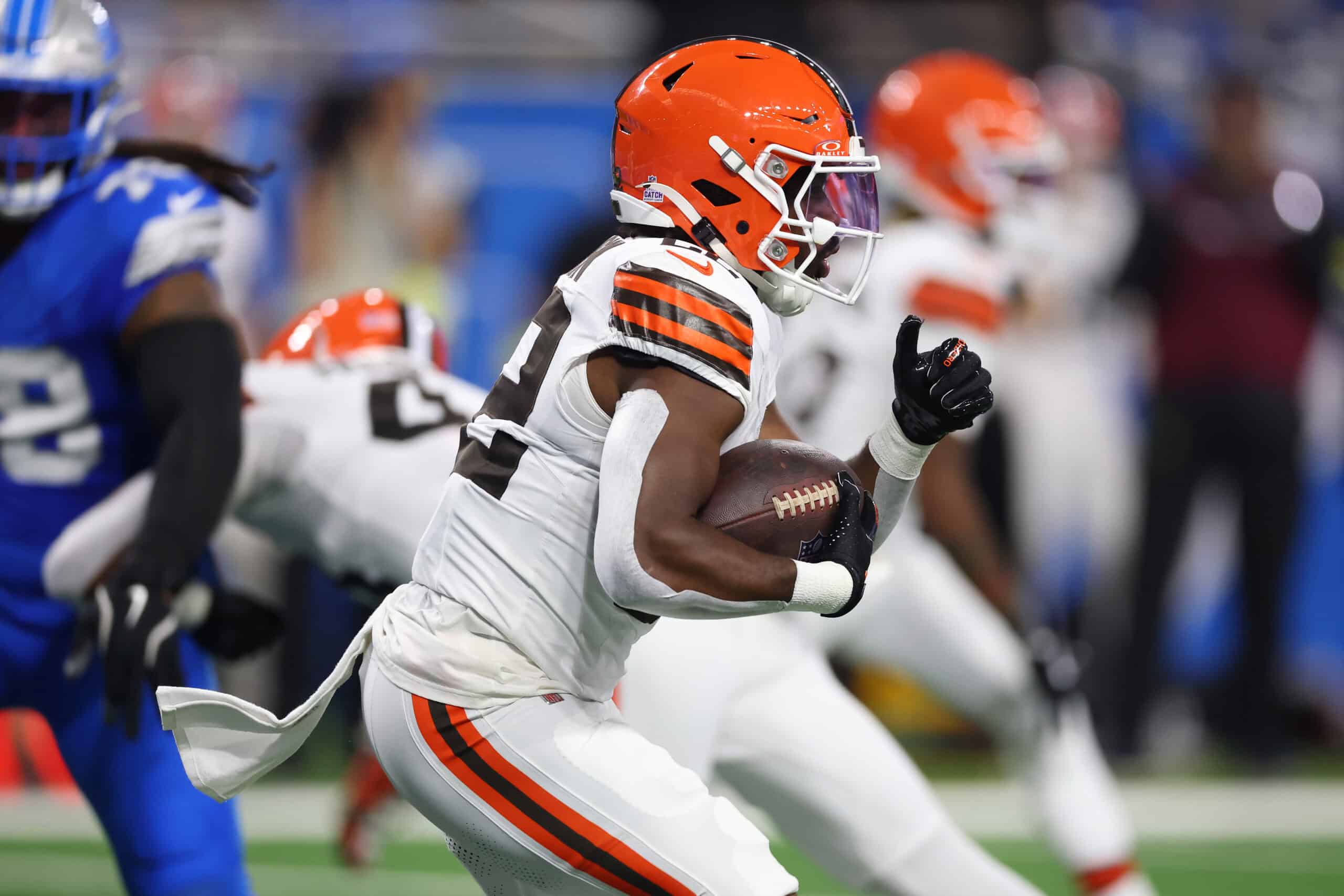 DETROIT, MICHIGAN - SEPTEMBER 28: Dylan Sampson #22 of the Cleveland Browns plays against the Detroit Lions at Ford Field on September 28, 2025 in Detroit, Michigan.