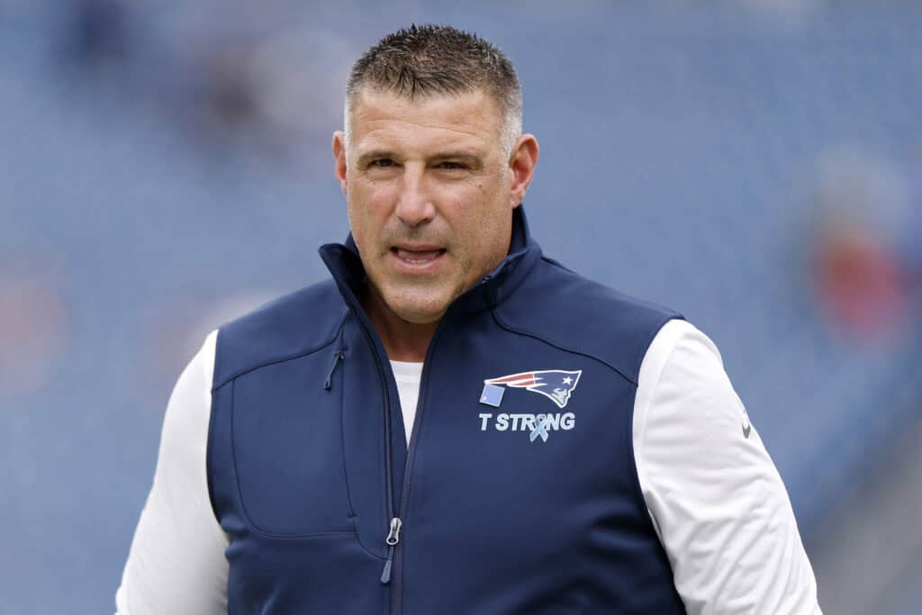 NASHVILLE, TENNESSEE - OCTOBER 19: Head coach Mike Vrabel of the New England Patriots looks on prior to a game against the Tennessee Titans at Nissan Stadium on October 19, 2025 in Nashville, Tennessee.