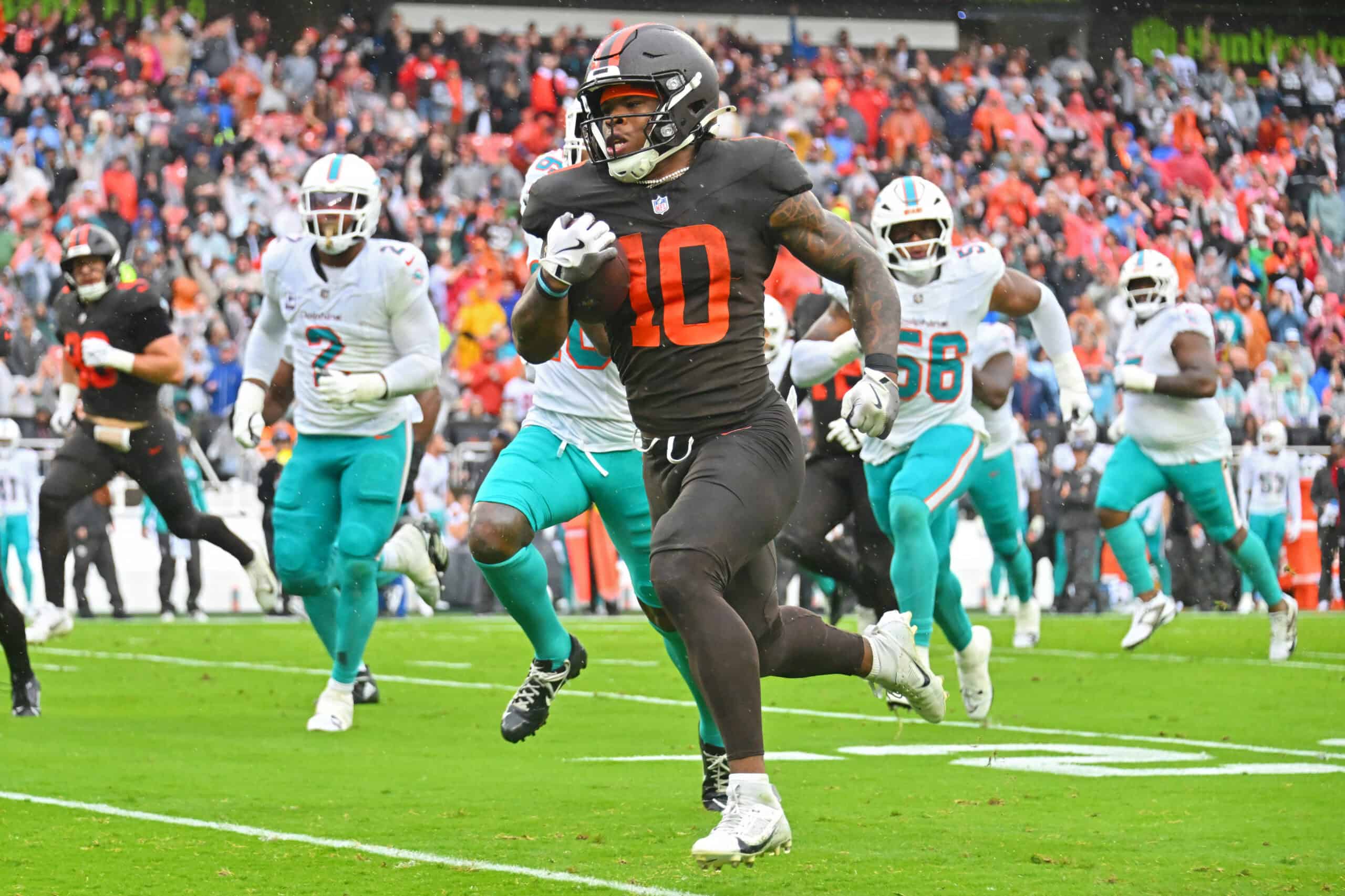 CLEVELAND, OHIO - OCTOBER 19: Quinshon Judkins #10 of the Cleveland Browns rushes for a touchdown against the Miami Dolphins during the second quarter of the game at Huntington Bank Field on October 19, 2025 in Cleveland, Ohio.