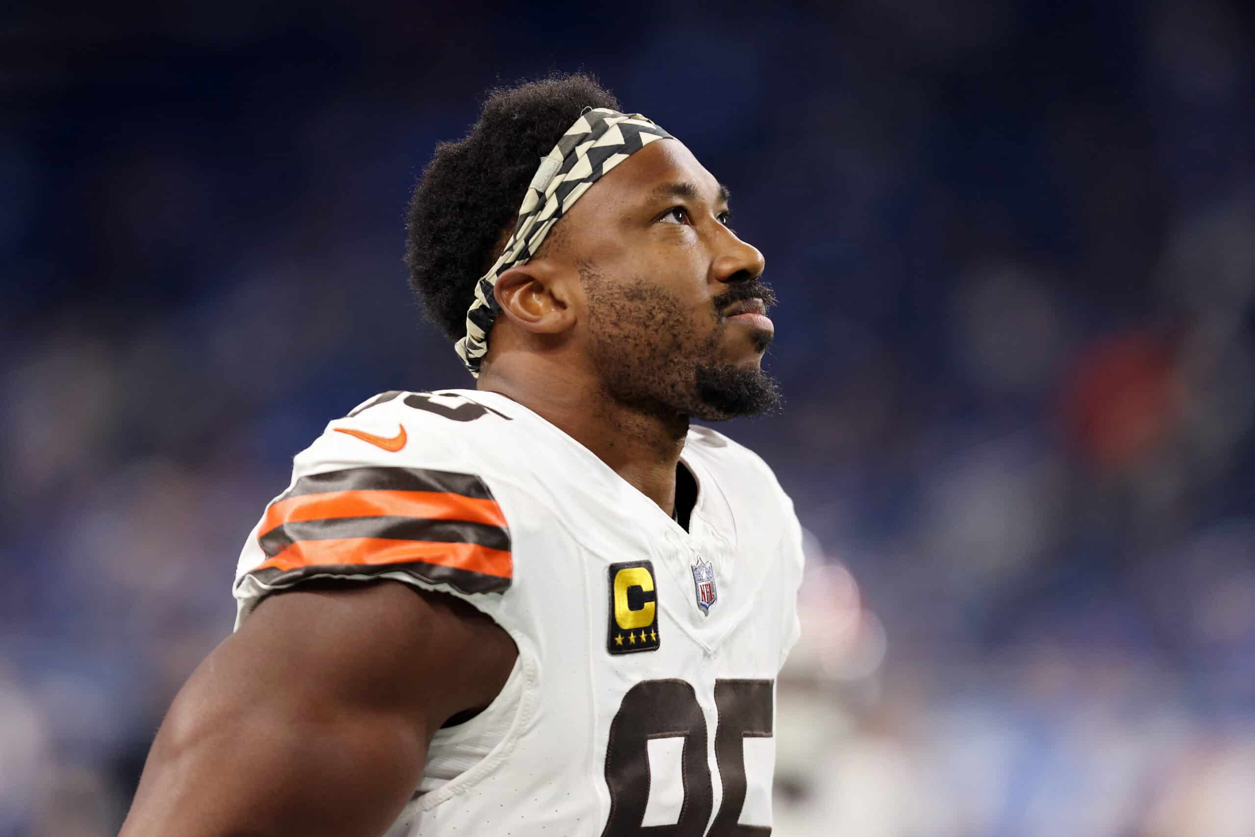 DETROIT, MICHIGAN - SEPTEMBER 28: Myles Garrett #95 of the Cleveland Browns warms up prior to the game against the Detroit Lions at Ford Field on September 28, 2025 in Detroit, Michigan.