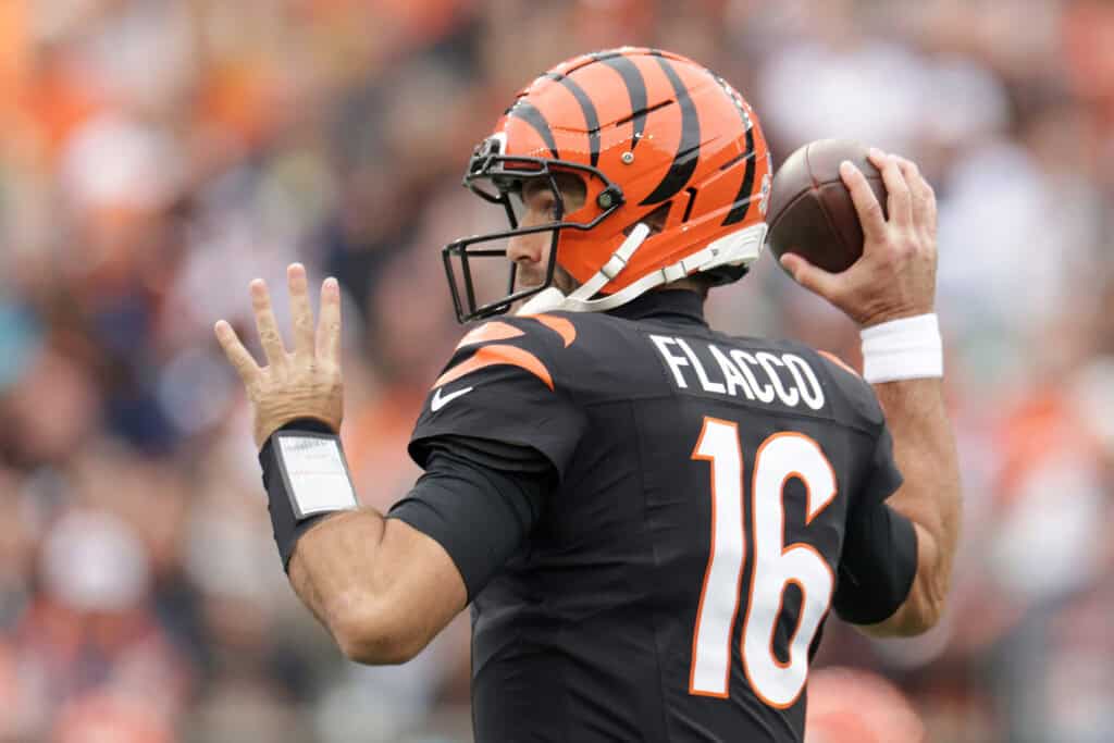 CINCINNATI, OHIO - NOVEMBER 02: Joe Flacco #16 of the Cincinnati Bengals throws a pass in the second quarter against the Chicago Bears in the game at Paycor Stadium on November 02, 2025 in Cincinnati, Ohio.