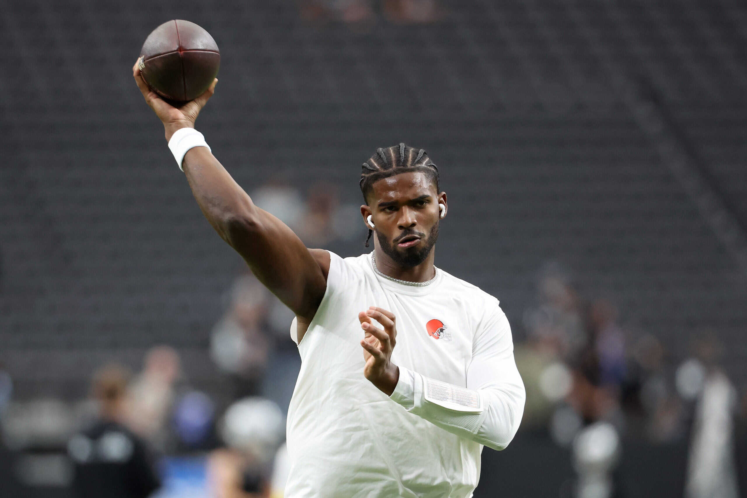 LAS VEGAS, NEVADA - NOVEMBER 23: Shedeur Sanders #12 of the Cleveland Browns warms up prior to the game against the Las Vegas Raiders at Allegiant Stadium on November 23, 2025 in Las Vegas, Nevada.