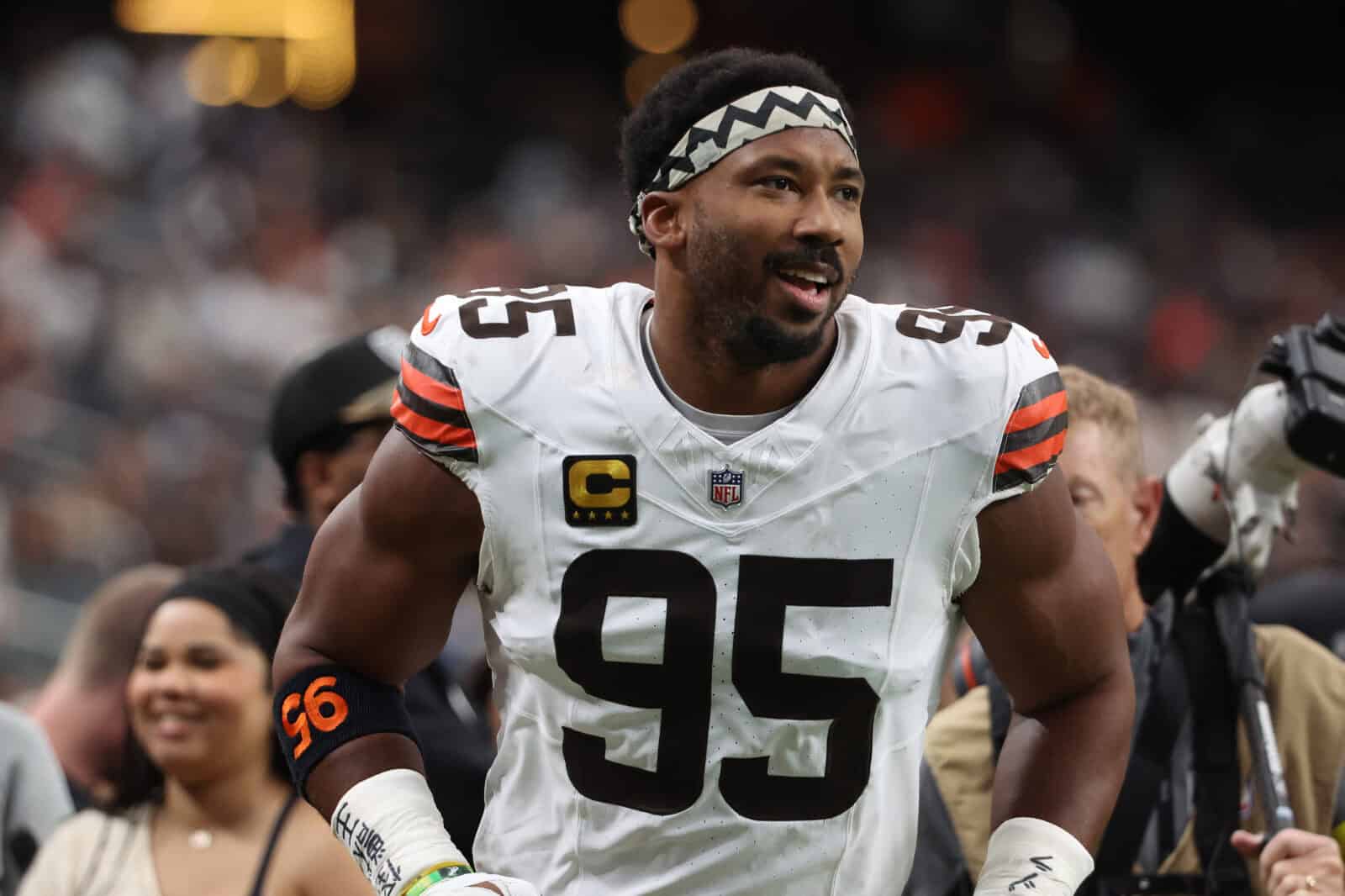 Myles Garrett Reacts To Shoutout From Lawrence Taylor