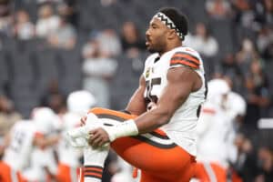 LAS VEGAS, NEVADA - NOVEMBER 23: Myles Garrett #95 of the Cleveland Browns warms up in the game against the Las Vegas Raiders at Allegiant Stadium on November 23, 2025 in Las Vegas, Nevada.