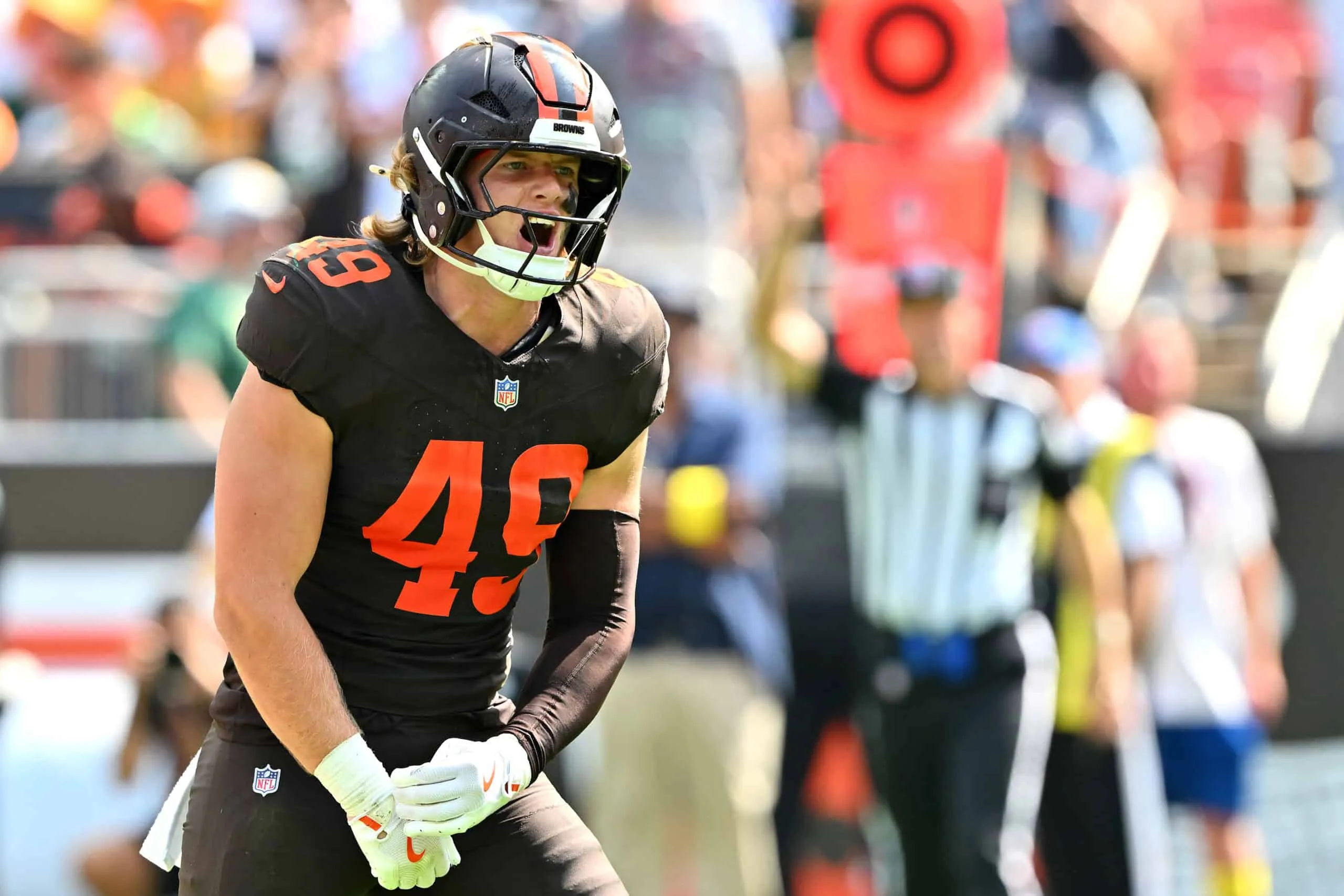 CLEVELAND, OHIO - SEPTEMBER 21: Carson Schwesinger #49 of the Cleveland Browns celebrates after a sack during the second quarter against the Green Bay Packers at Huntington Bank Field on September 21, 2025 in Cleveland, Ohio.