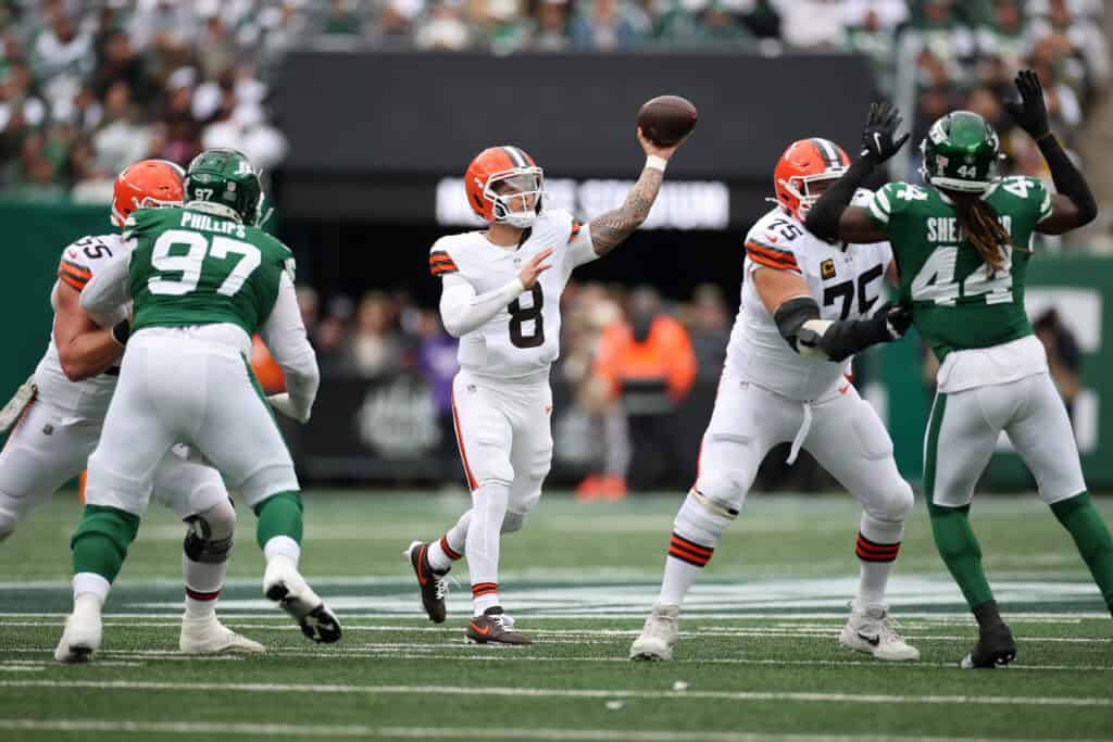 EAST RUTHERFORD, NEW JERSEY - NOVEMBER 09: Dillon Gabriel #8 of the Cleveland Browns attempts a pass against the New York Jets during the first half in the game at MetLife Stadium on November 09, 2025 in East Rutherford, New Jersey.